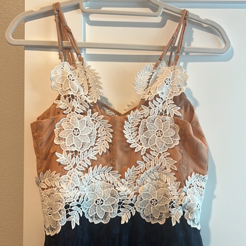 Adelyn Rae dress - Picture 3 of 3